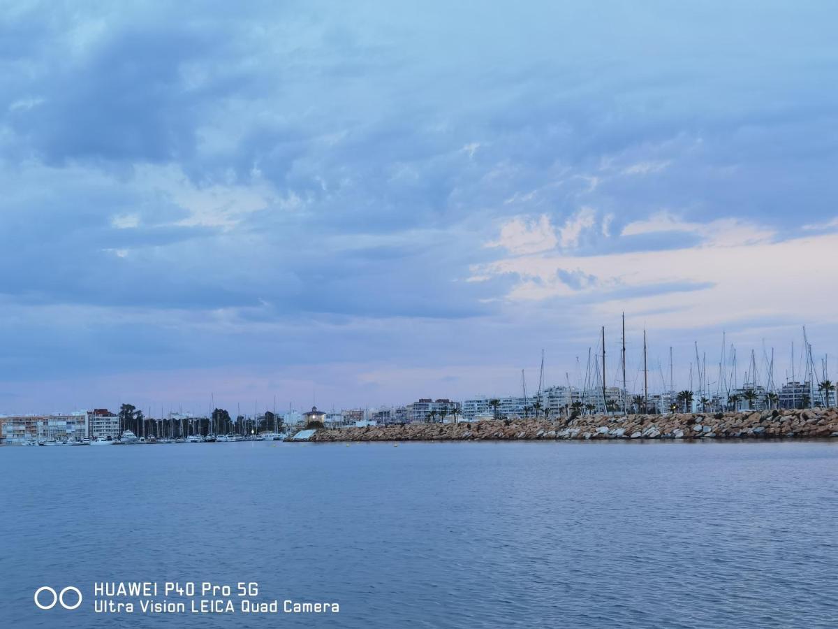 Holiday Apartment Torrevieja Luaran gambar