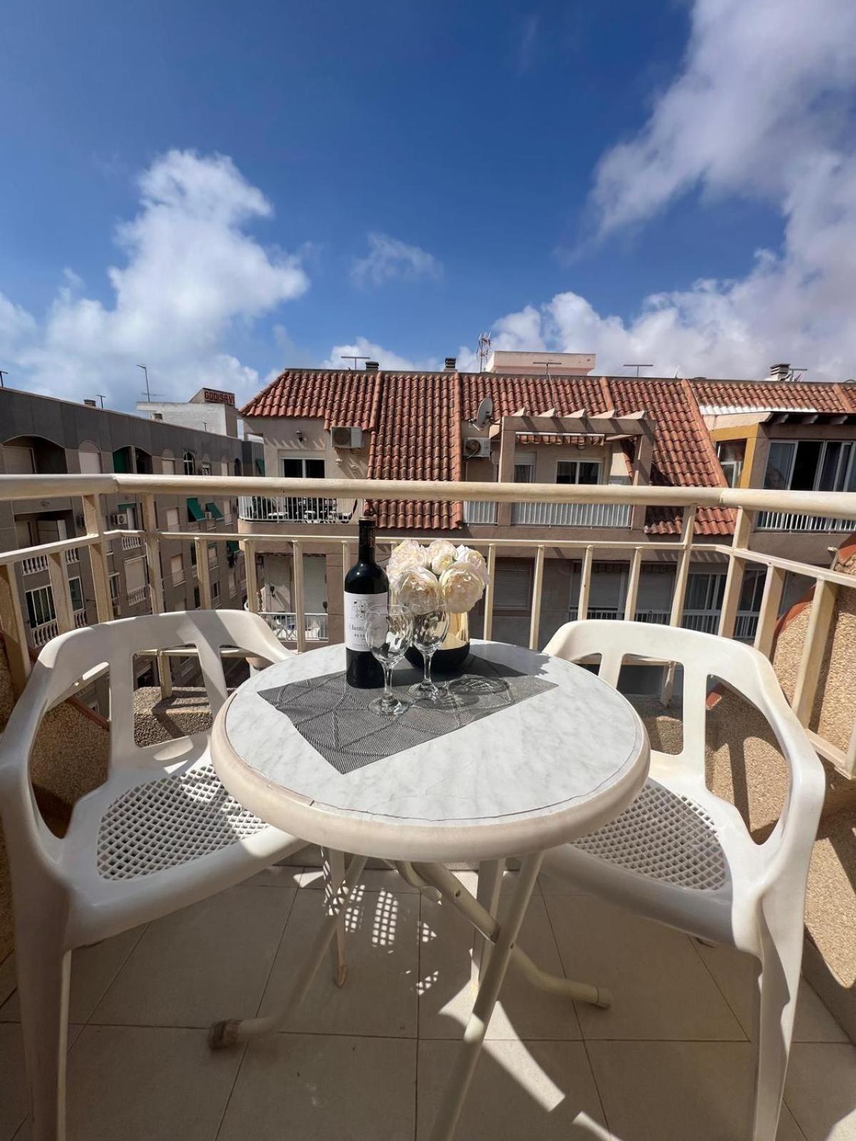Holiday Apartment Torrevieja Luaran gambar