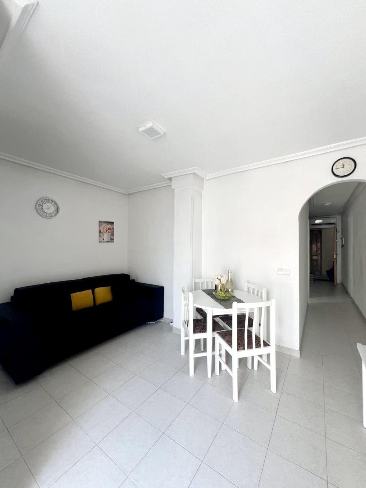 Holiday Apartment Torrevieja Luaran gambar