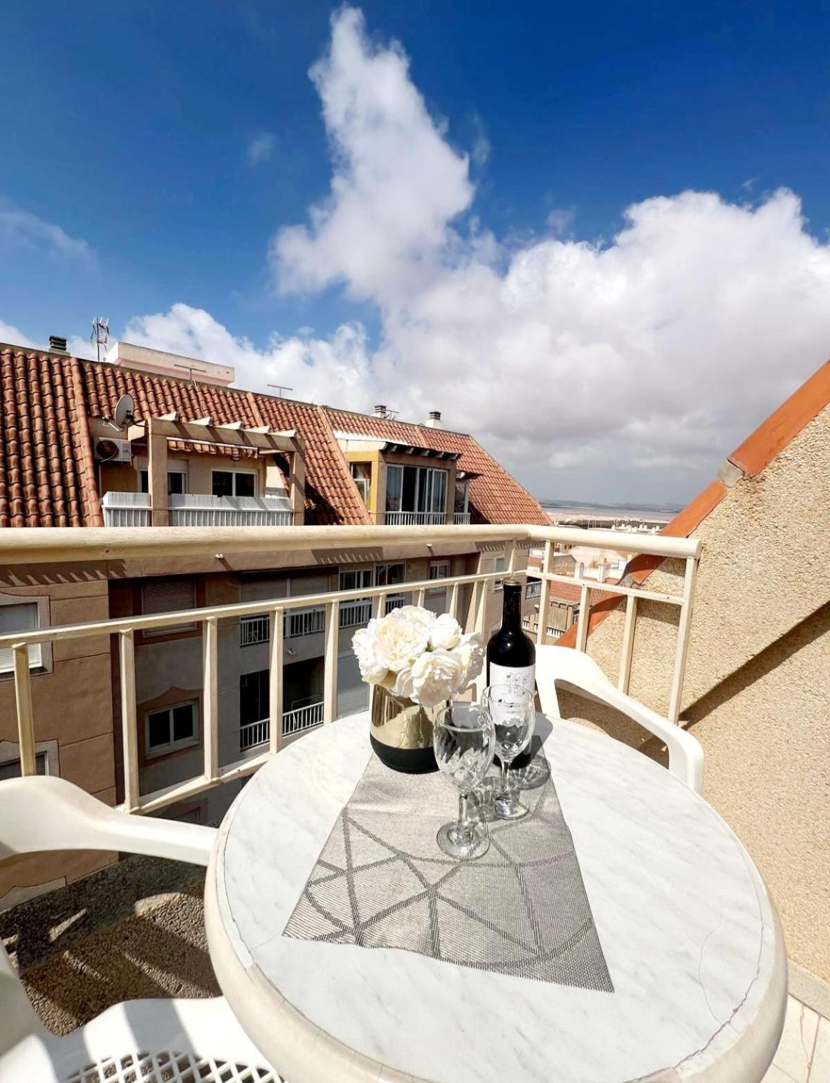 Holiday Apartment Torrevieja Luaran gambar