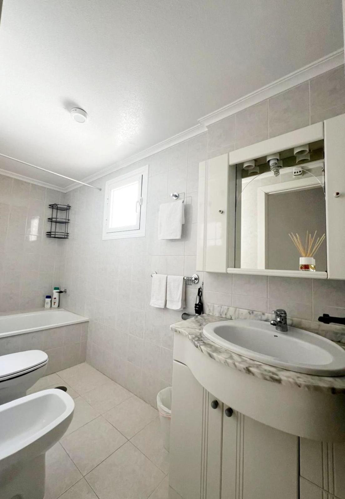 Holiday Apartment Torrevieja Luaran gambar